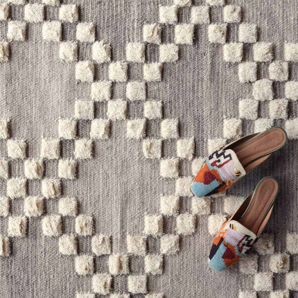 Akshay Wool Accent Rug