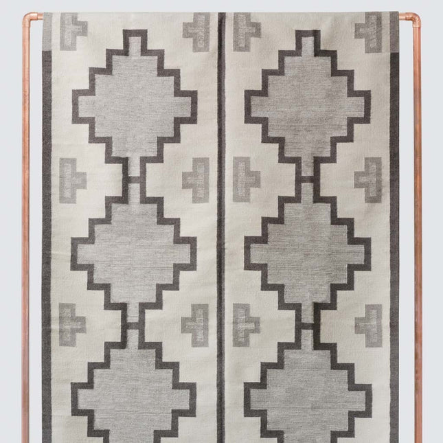 Albán Area Rug