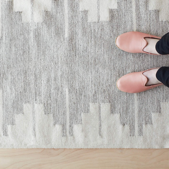 La Cima Flatweave Accent Rug - Grey