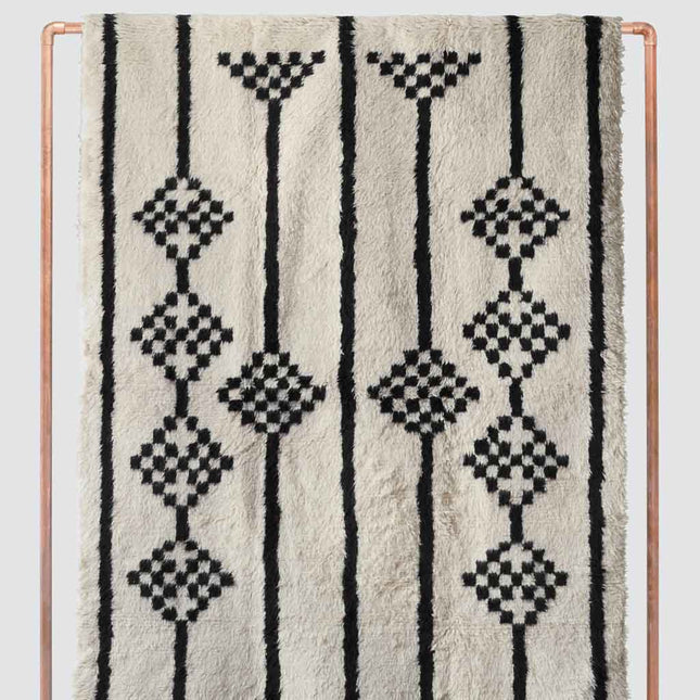 Ediz Hand-Knotted Area Rug