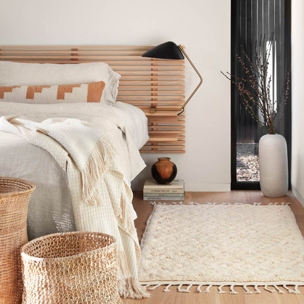 Leena Wool Accent Rug