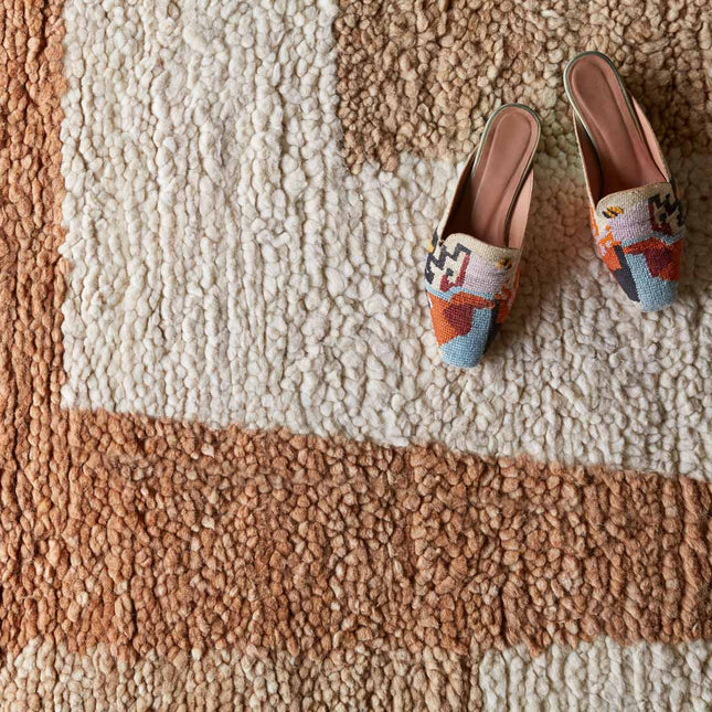 Navya Wool Accent Rug