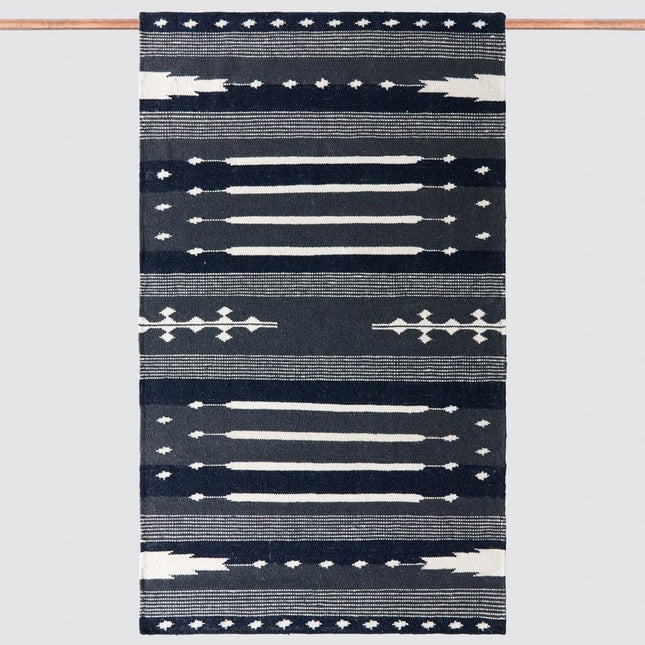 Sundari Flatweave Accent Rug