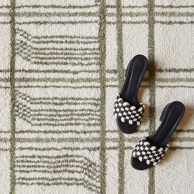 Tiya Hand-Knotted Runner