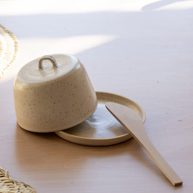 Butter dish