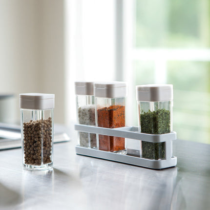 Spice Rack with 4 Shakers - 4-Shakers