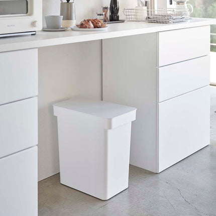 Airtight Rolling Trash Can - Polypropylene